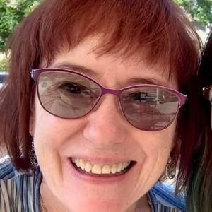 Meet your Posher, Stacey